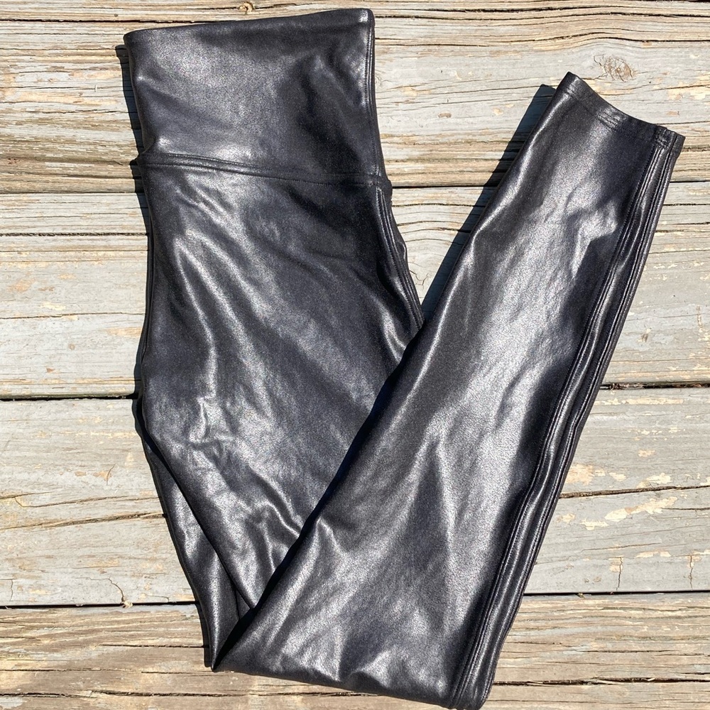 SPANX Faux Leather Leggings | Size Large | High-Waisted Shaping | Black - Picture 5 of 9
